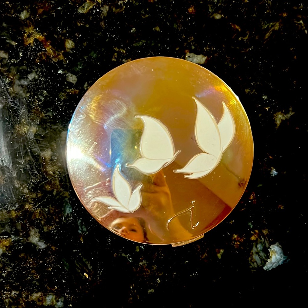 Jane Iradele refillable compact